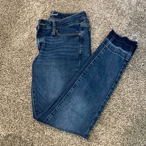 Universal Thread Mid-Rise Skinny - Raw Hem